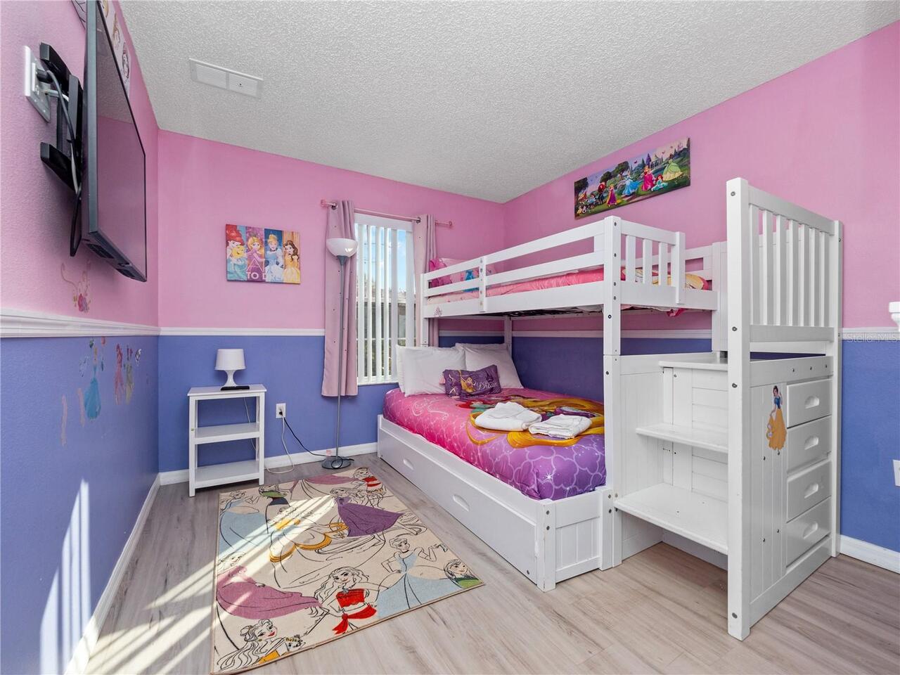 Listing Photo 11