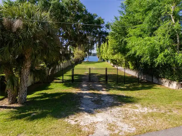 Listing Photo 32
