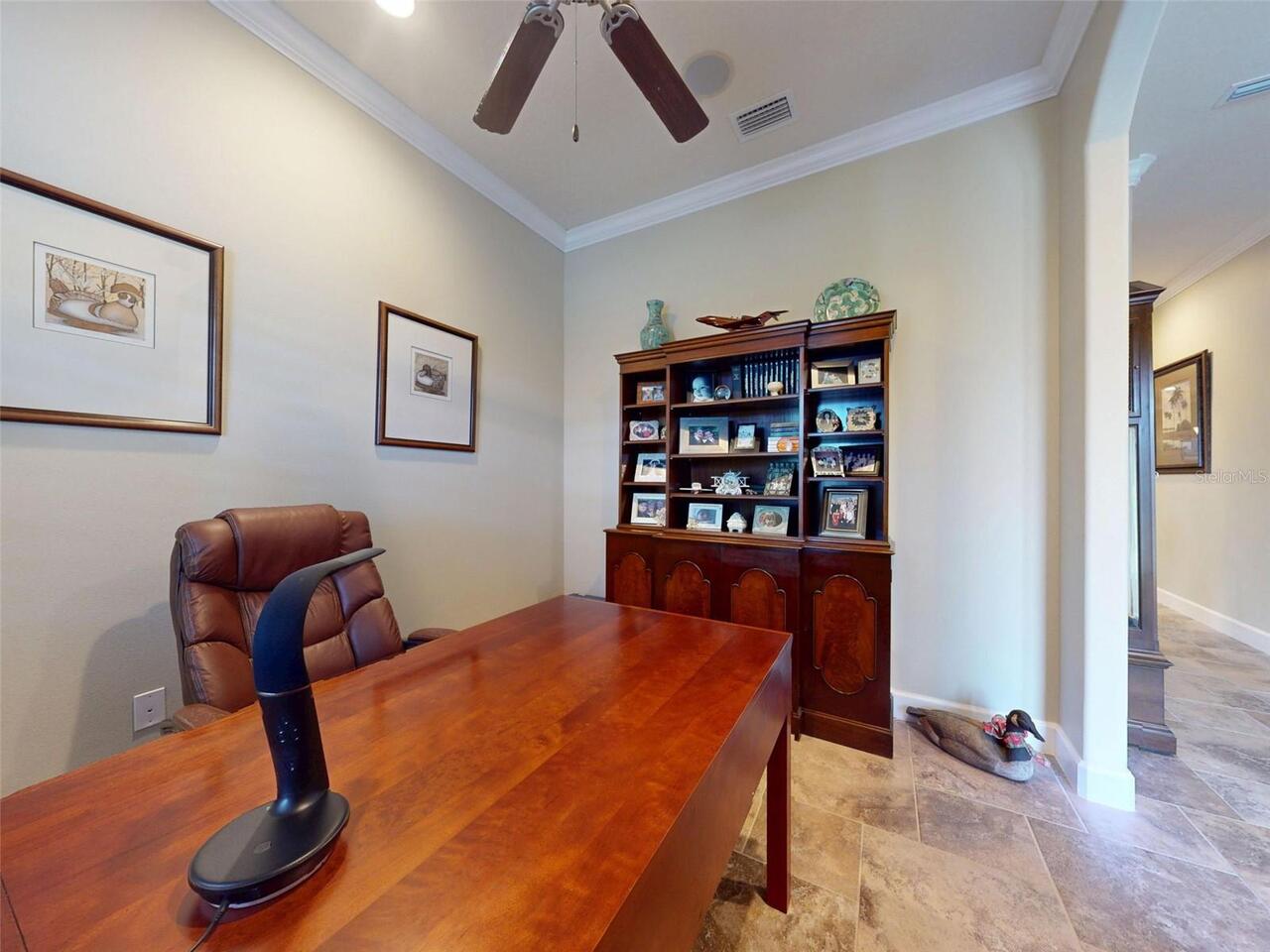 Listing Photo 10
