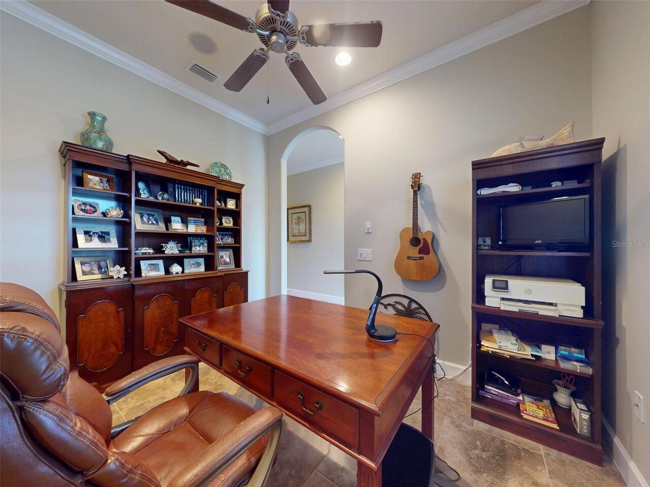 Listing Photo 11