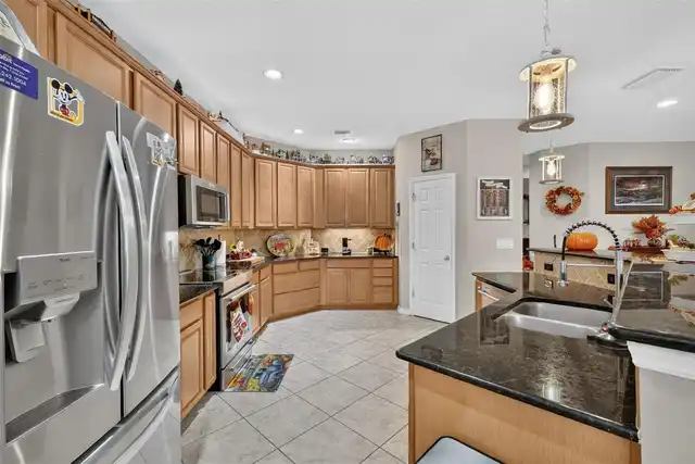 Listing Photo 12