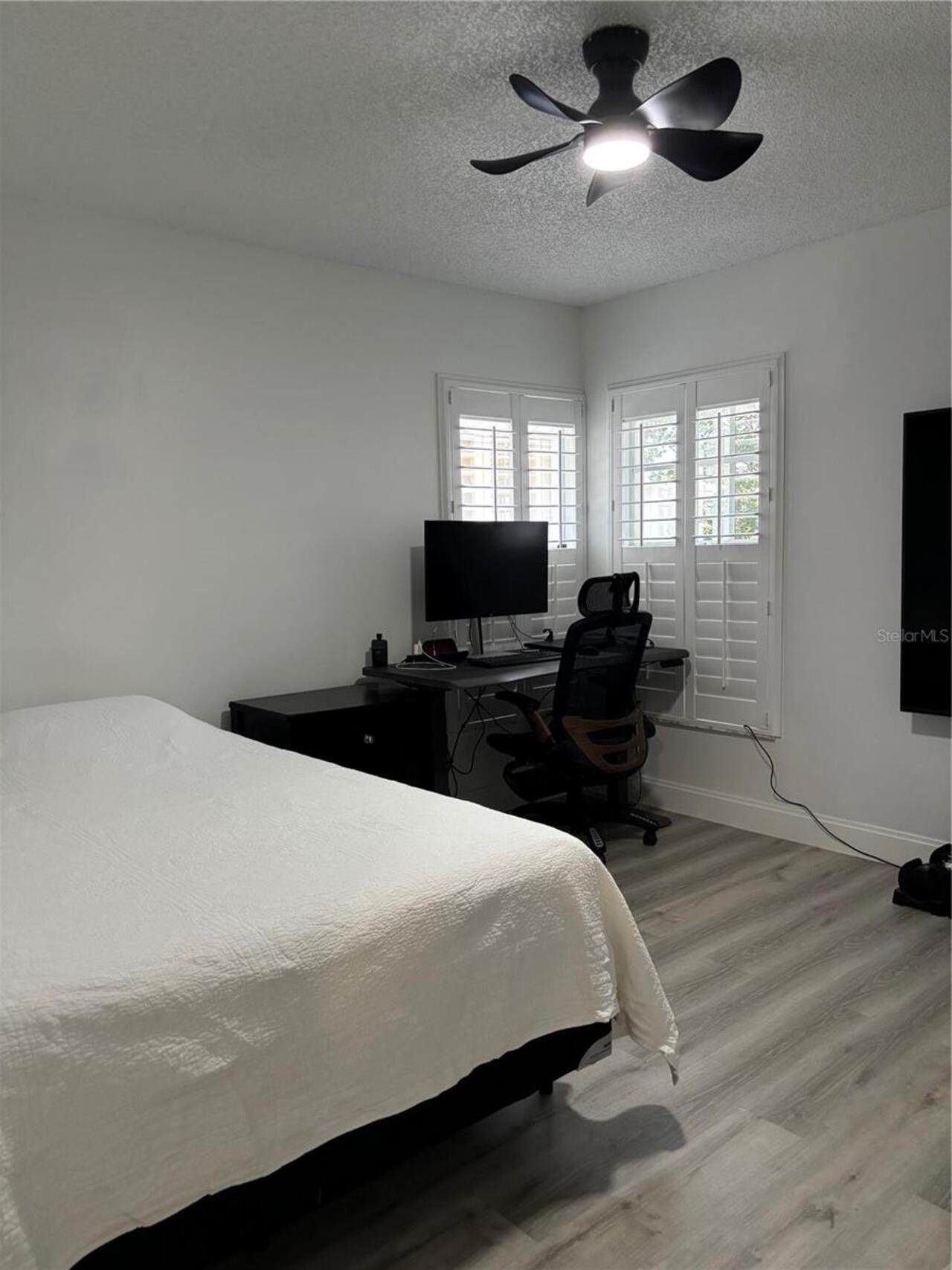 Listing Photo 17