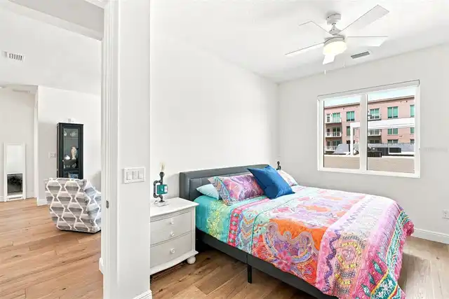 Listing Photo 16
