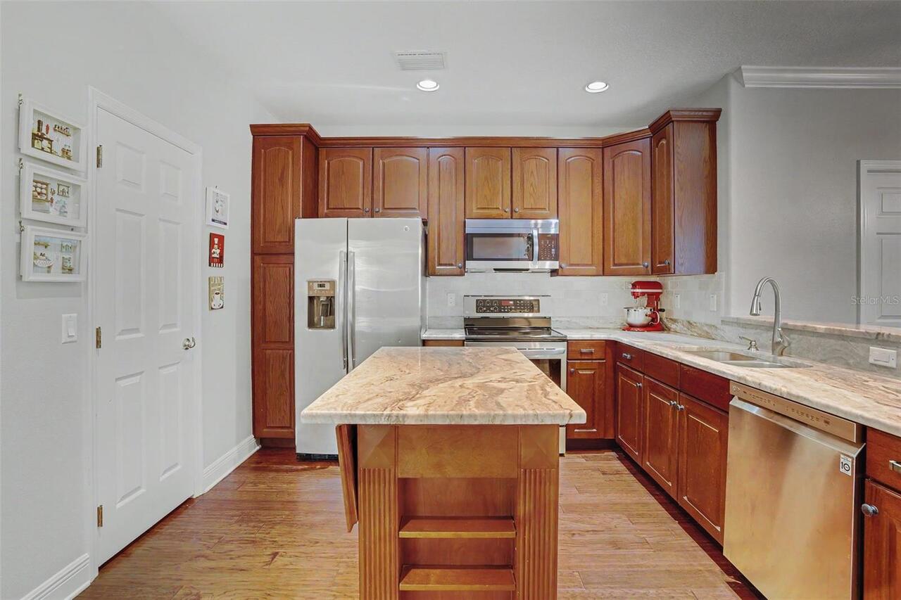 Listing Photo 14