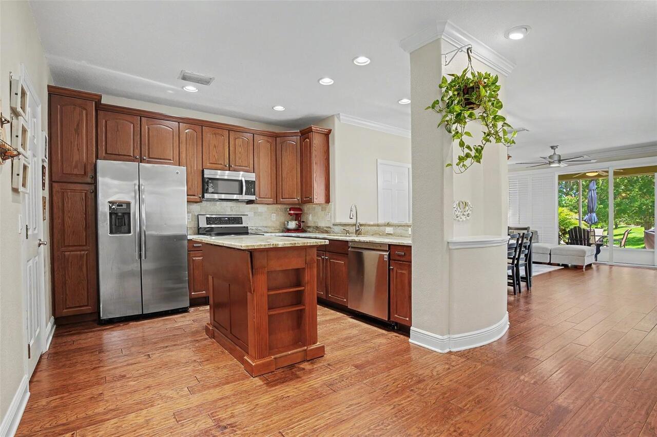 Listing Photo 16