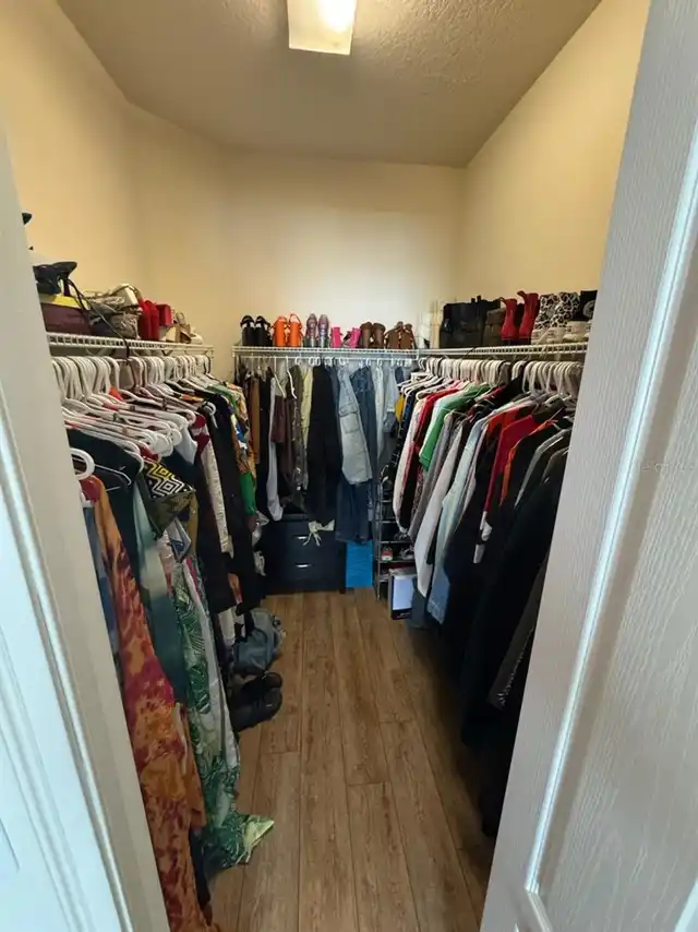 Listing Photo 12