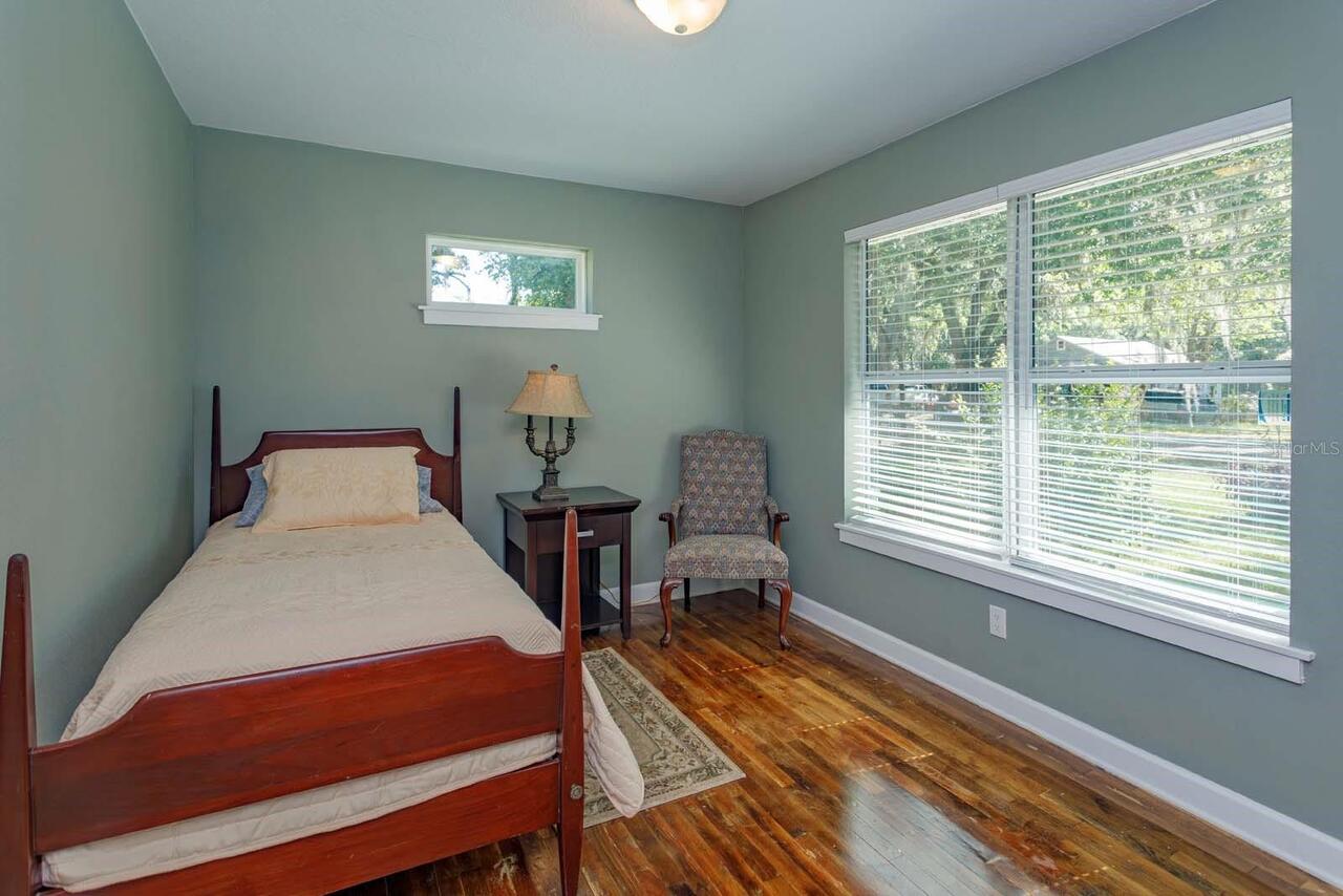 Listing Photo 7