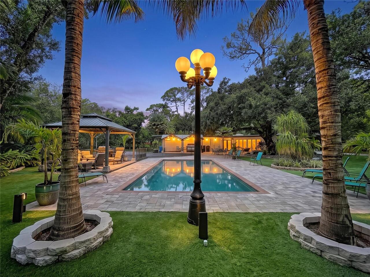 Listing Photo 8
