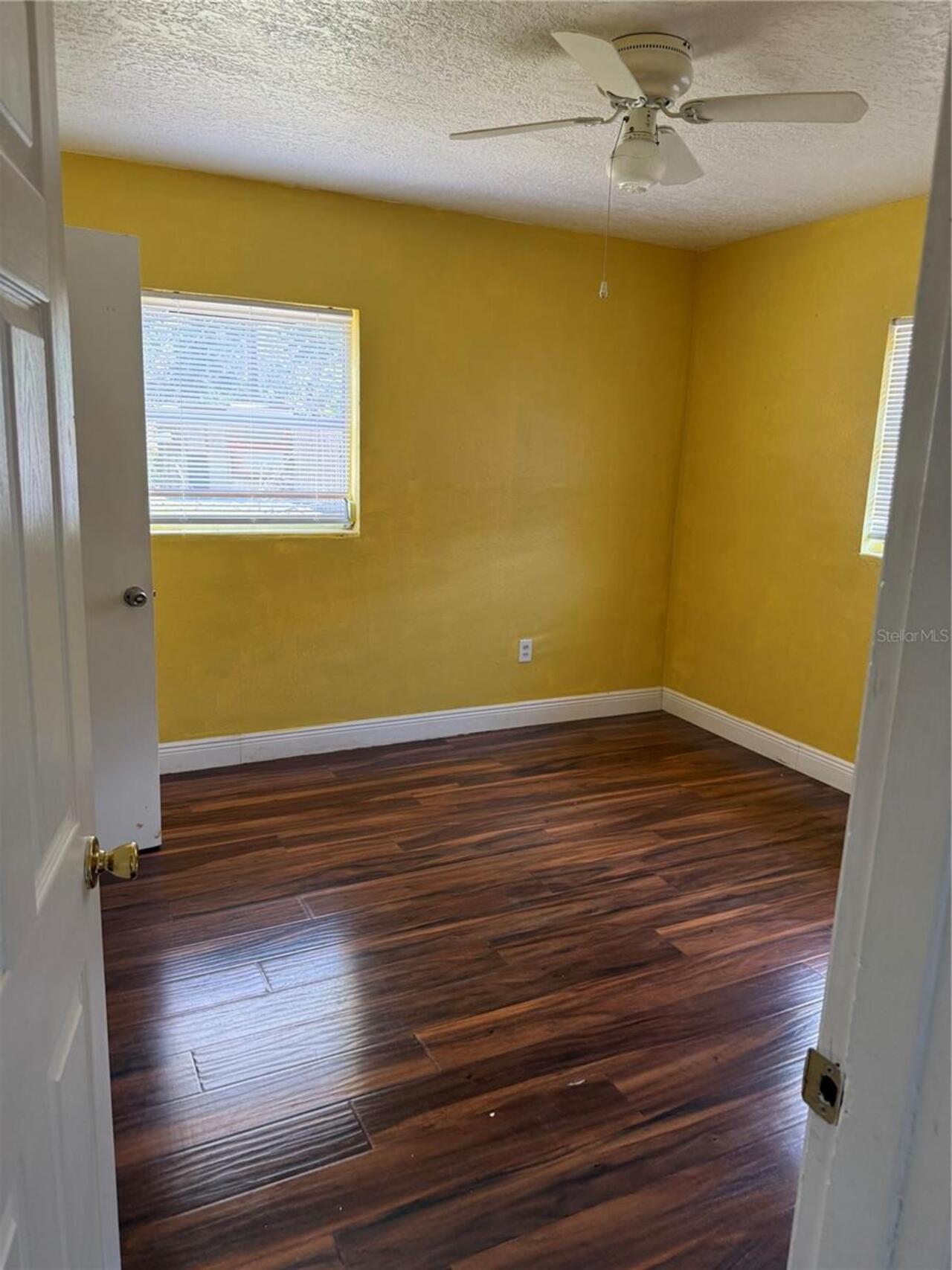 Listing Photo 8