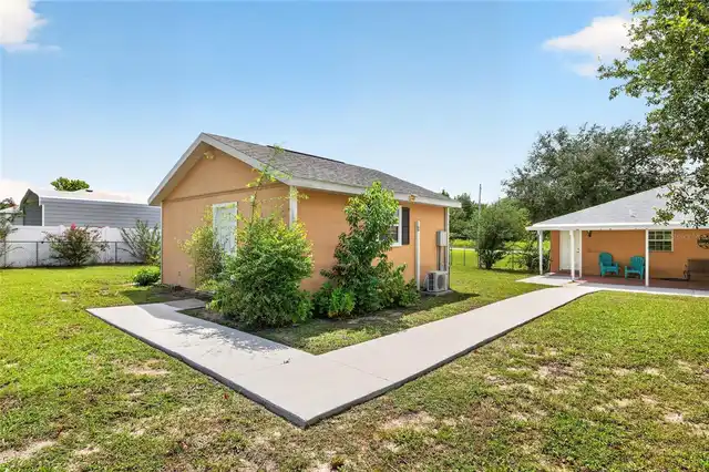 Listing Photo 10