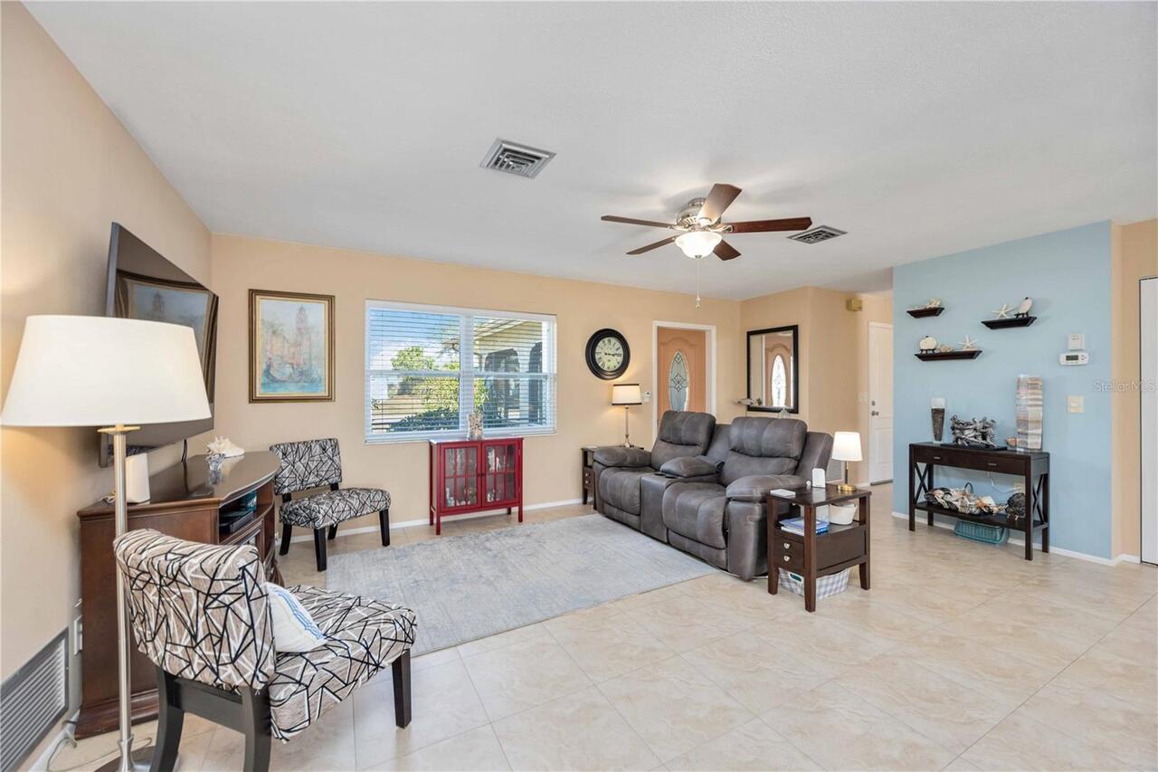 Listing Photo 7