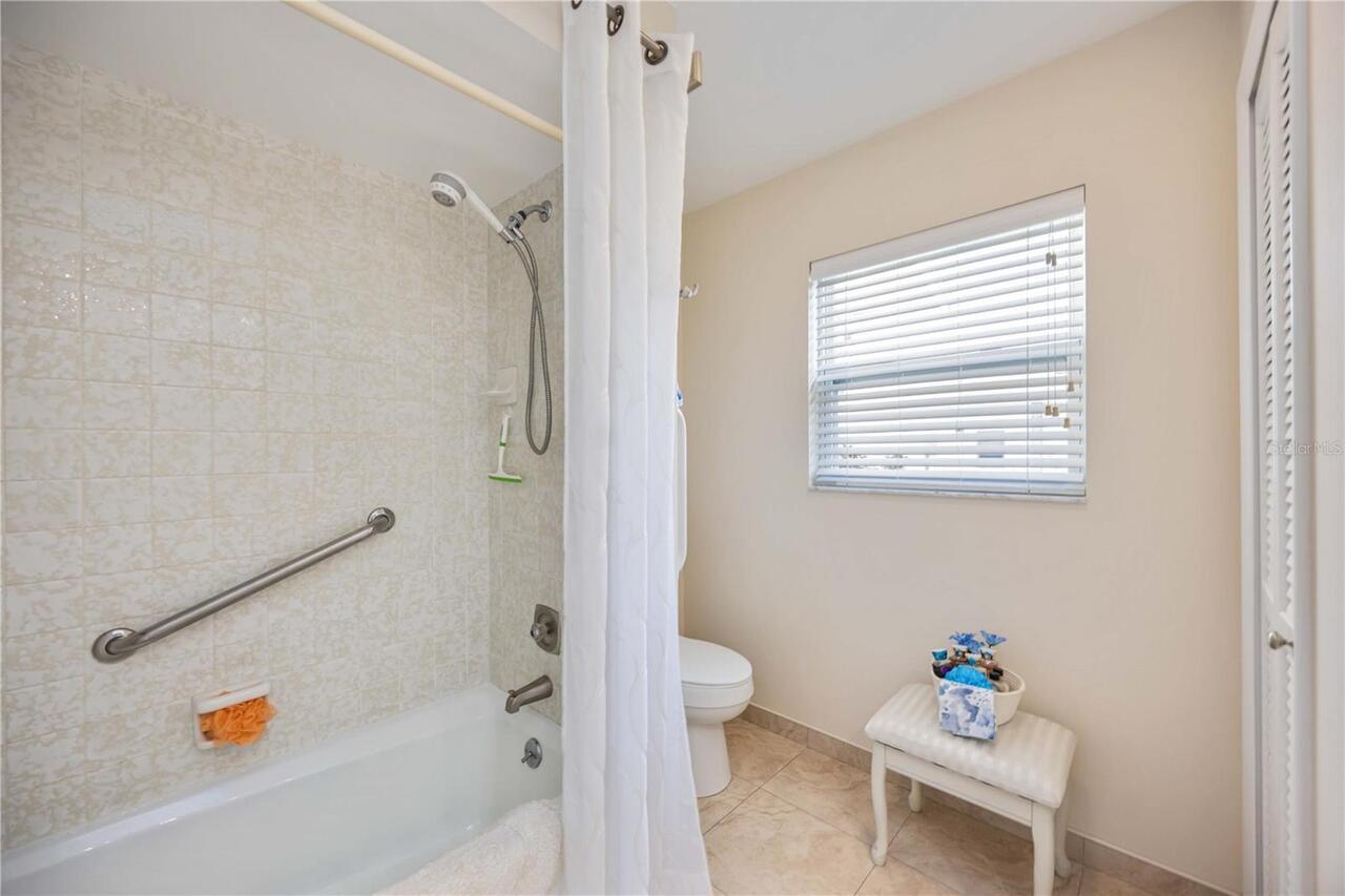 Listing Photo 22