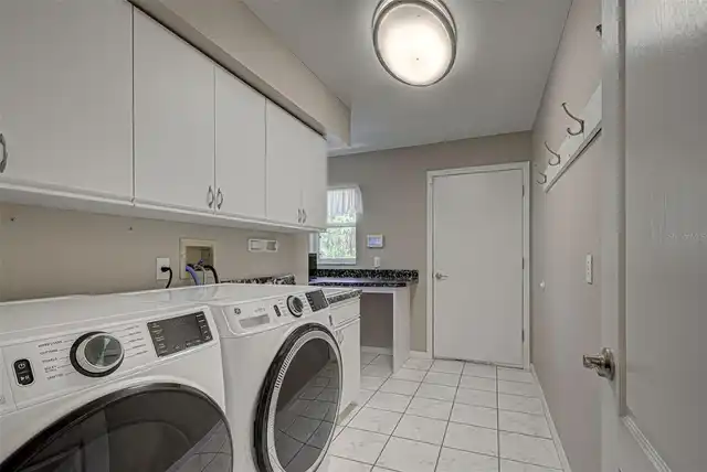 Listing Photo 22