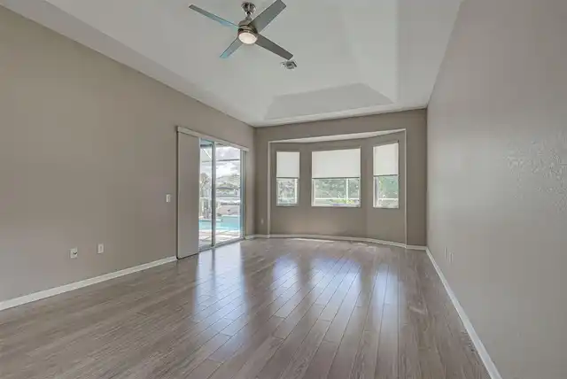 Listing Photo 32