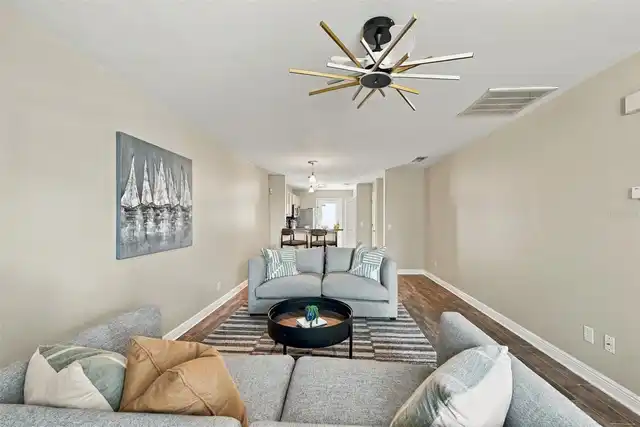 Listing Photo 9