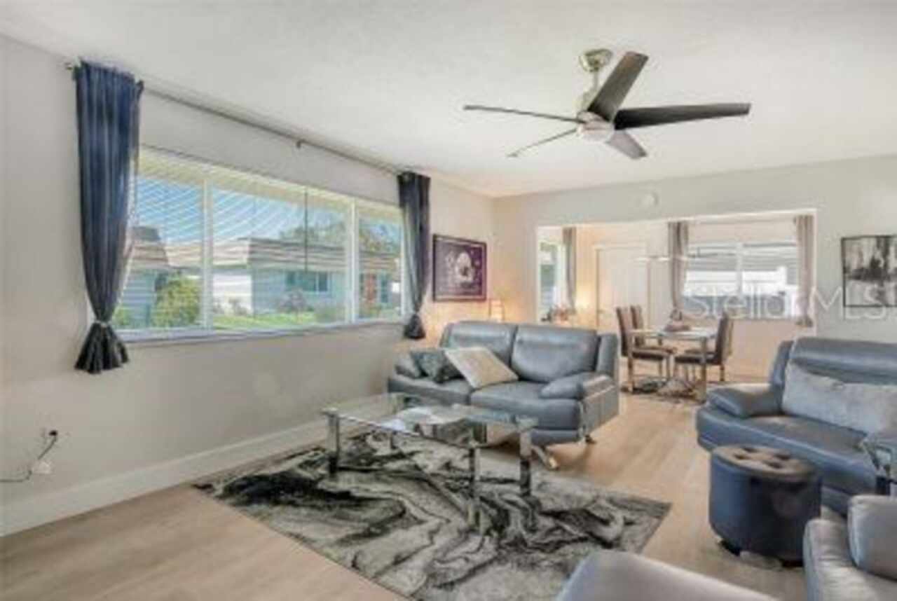 Listing Photo 12