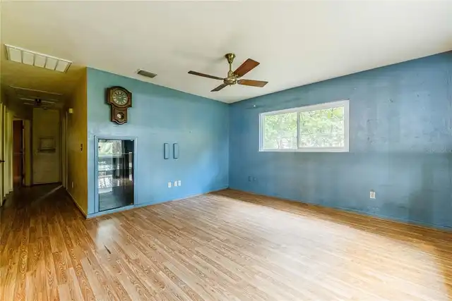Listing Photo 6