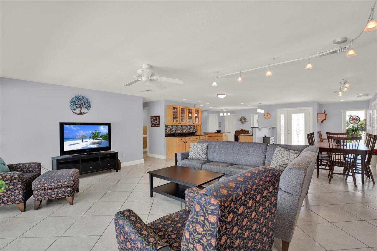 Listing Photo 15
