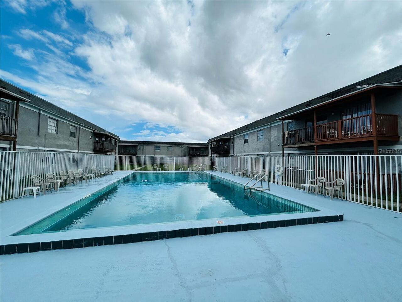 Listing Photo 10