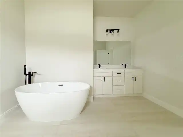 Listing Photo 27