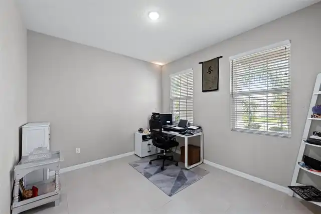 Listing Photo 12