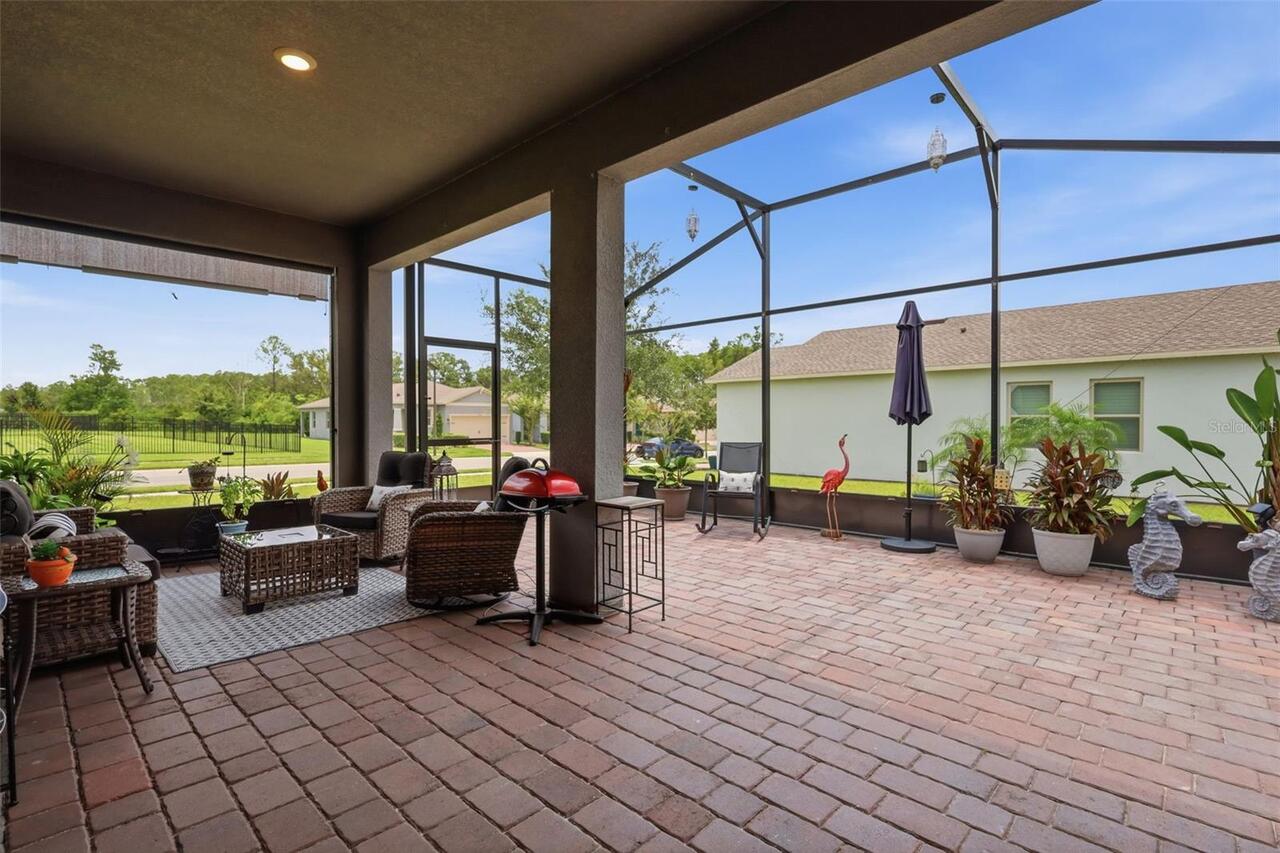 Listing Photo 10