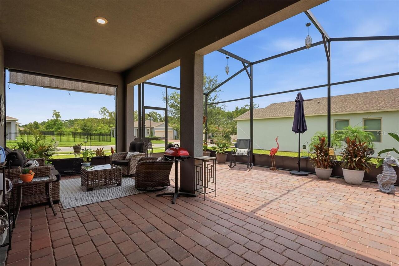 Listing Photo 11