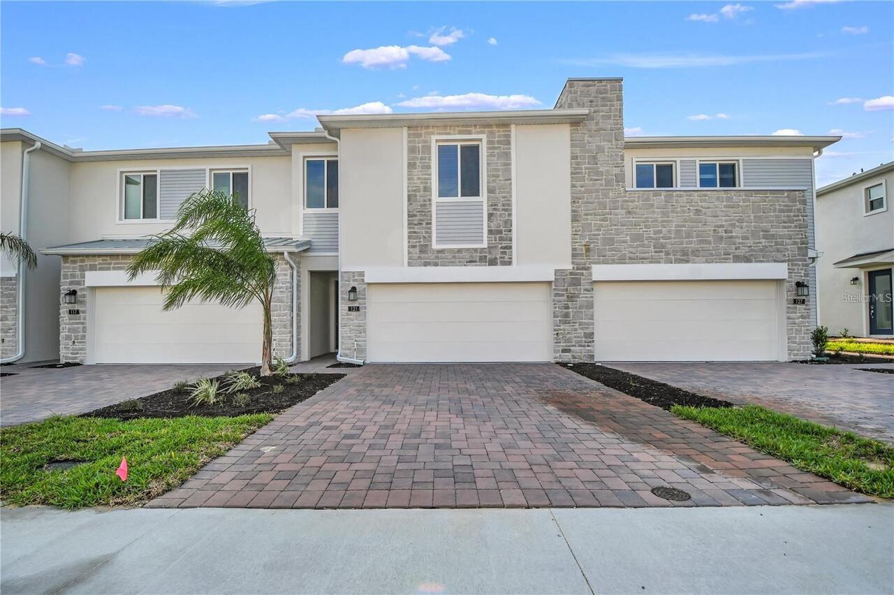 Davenport Real Estate