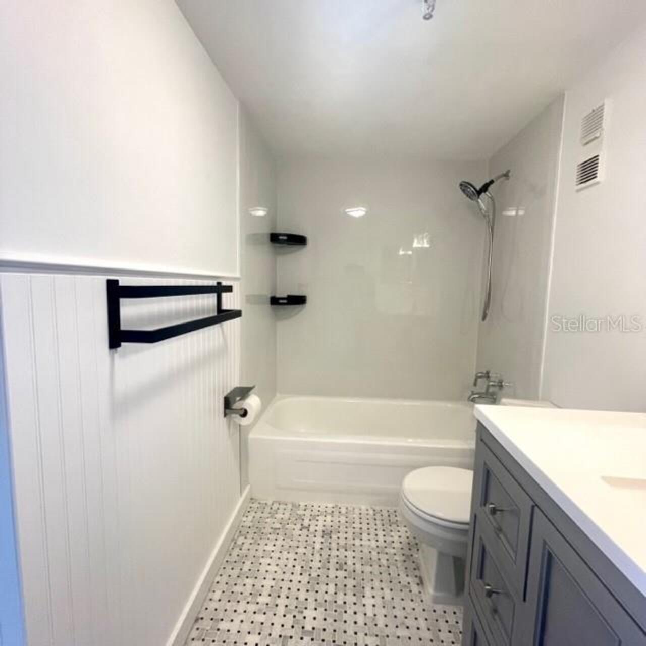 Listing Photo 14