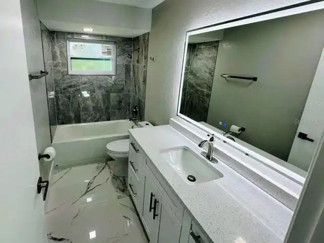 Listing Photo 9