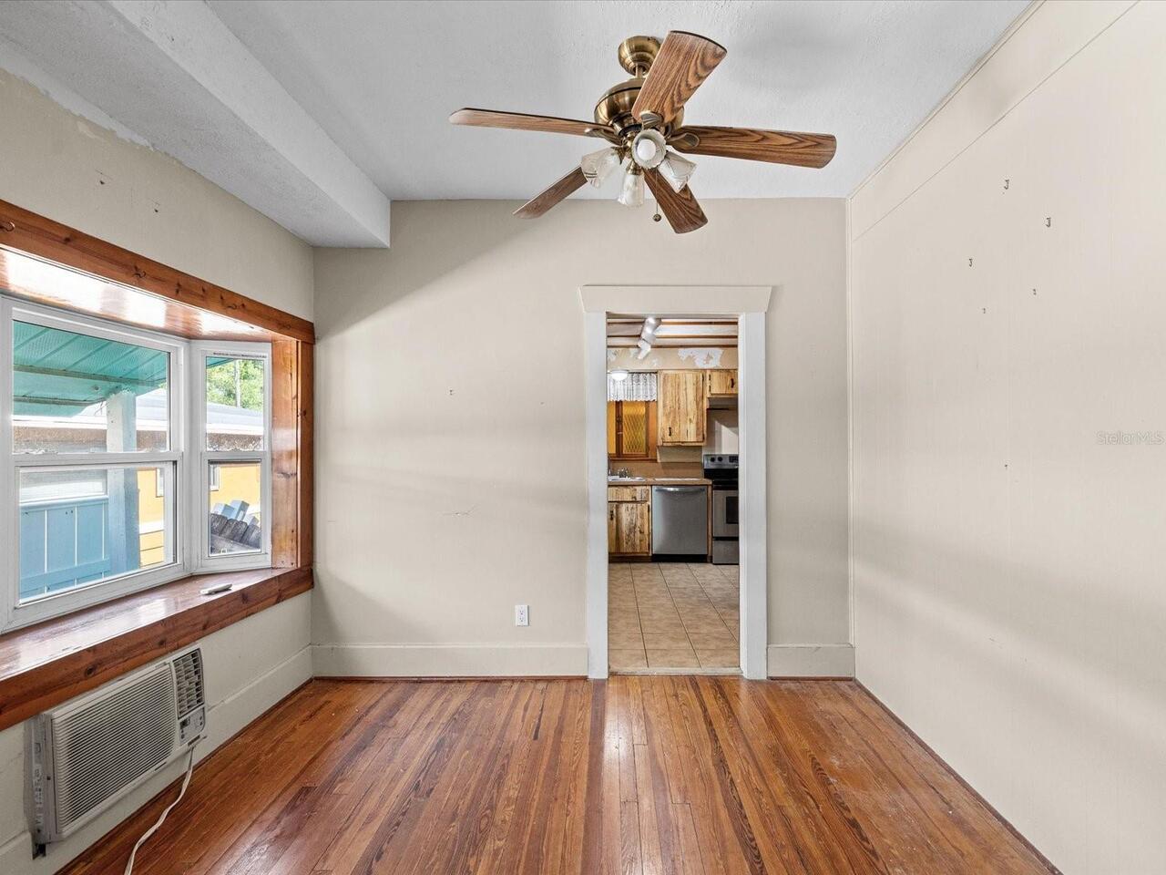 Listing Photo 7