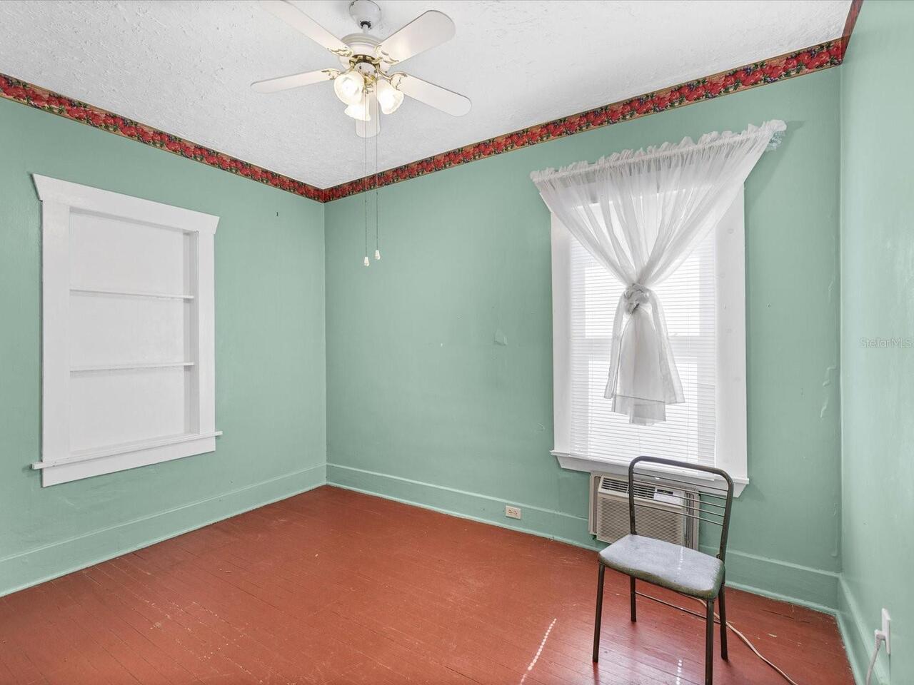 Listing Photo 13