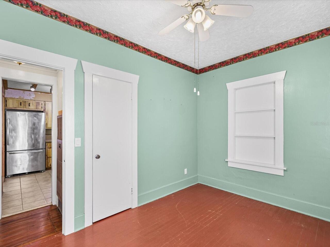 Listing Photo 14