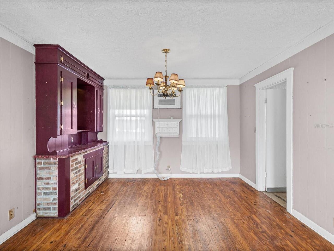 Listing Photo 17
