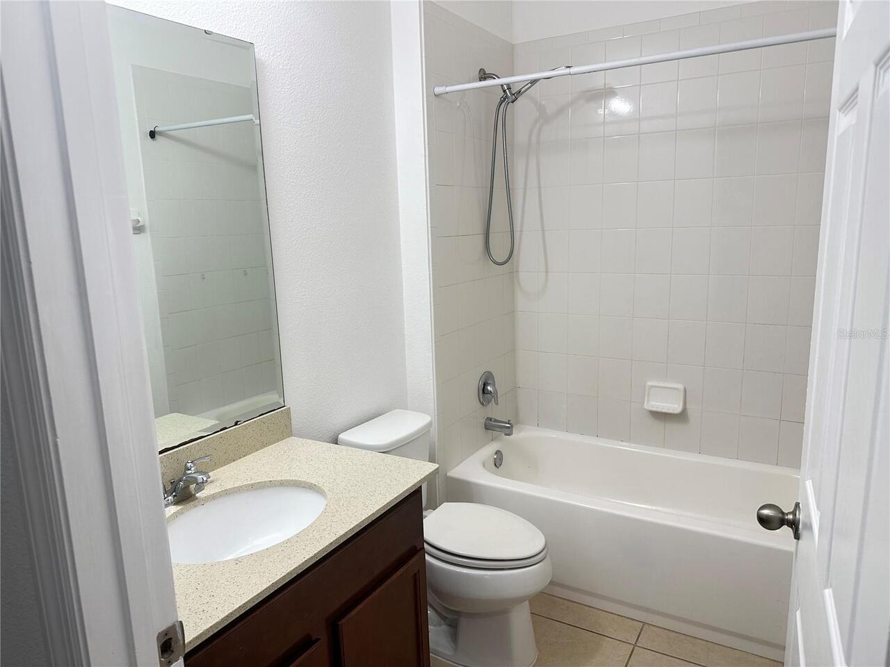Listing Photo 9