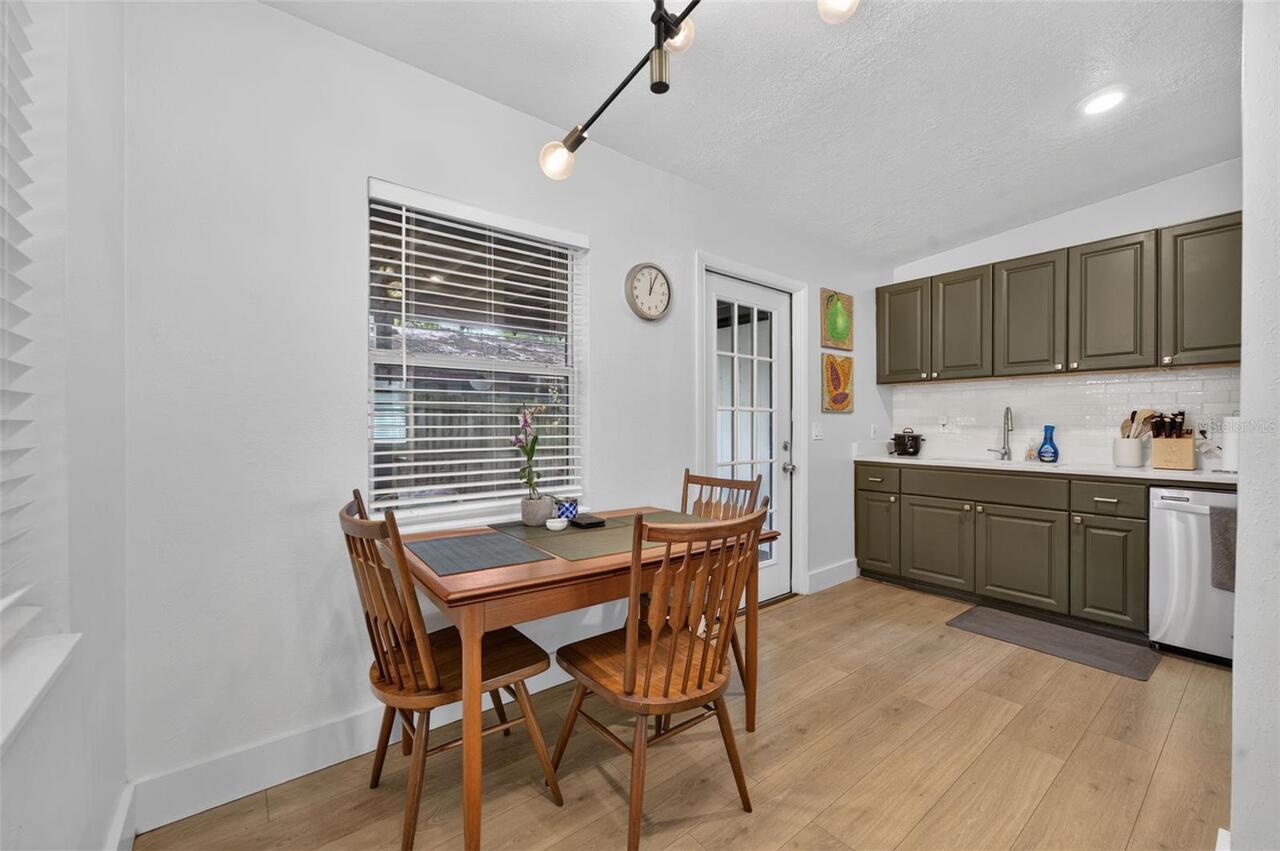 Listing Photo 9