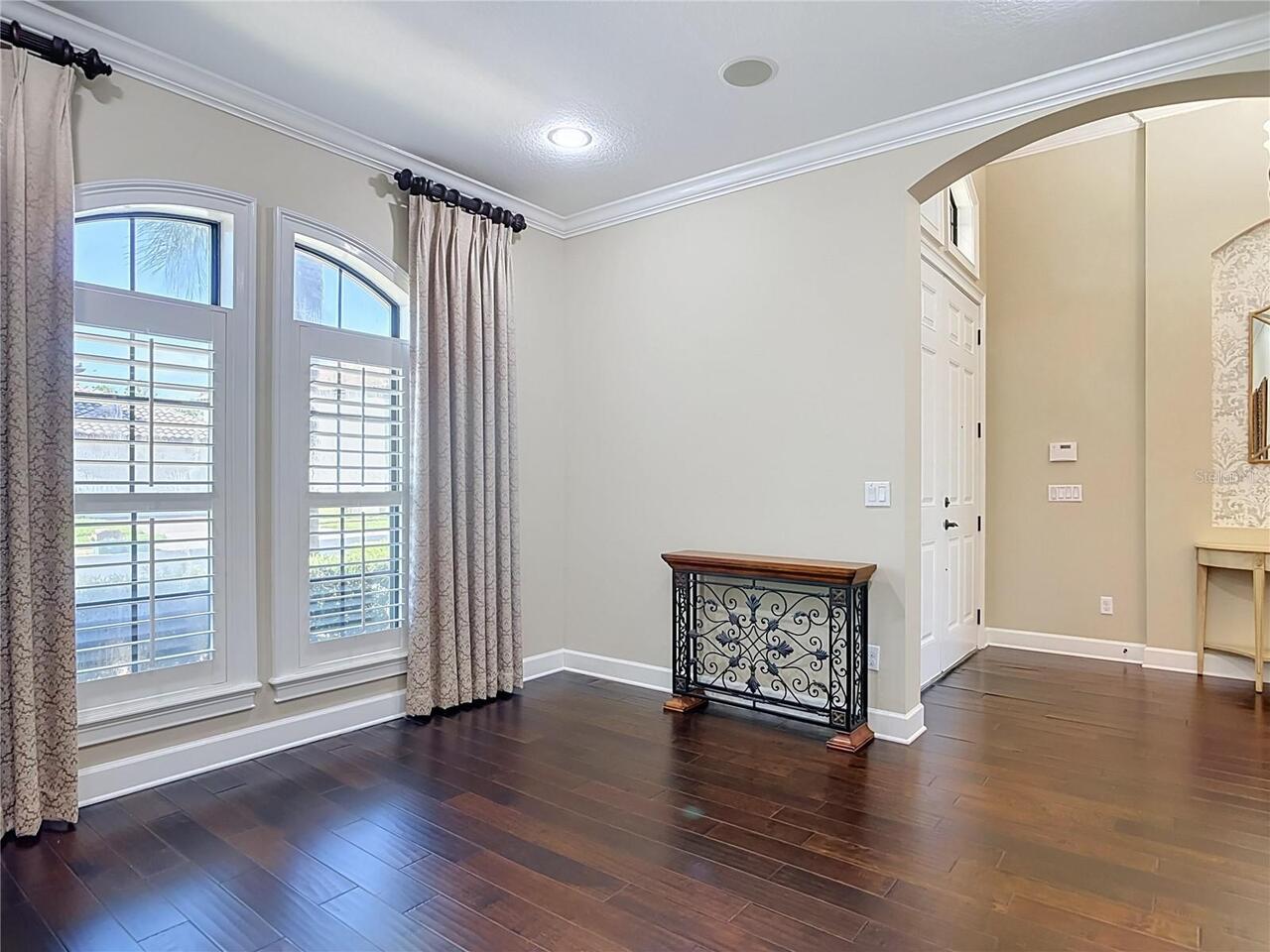 Listing Photo 6