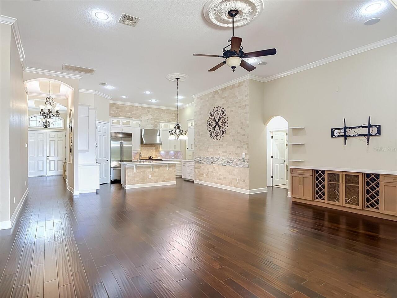 Listing Photo 19