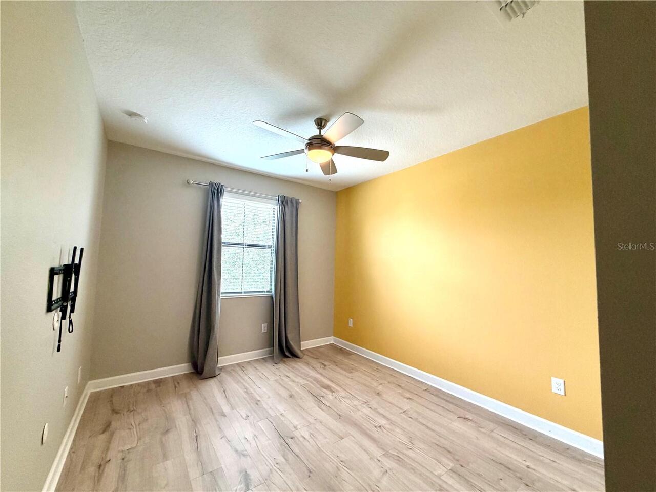 Listing Photo 20