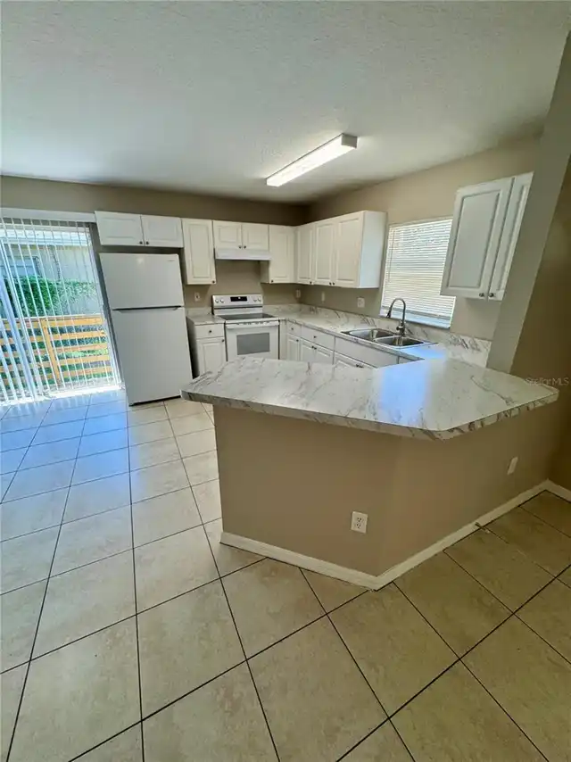 Listing Photo 7