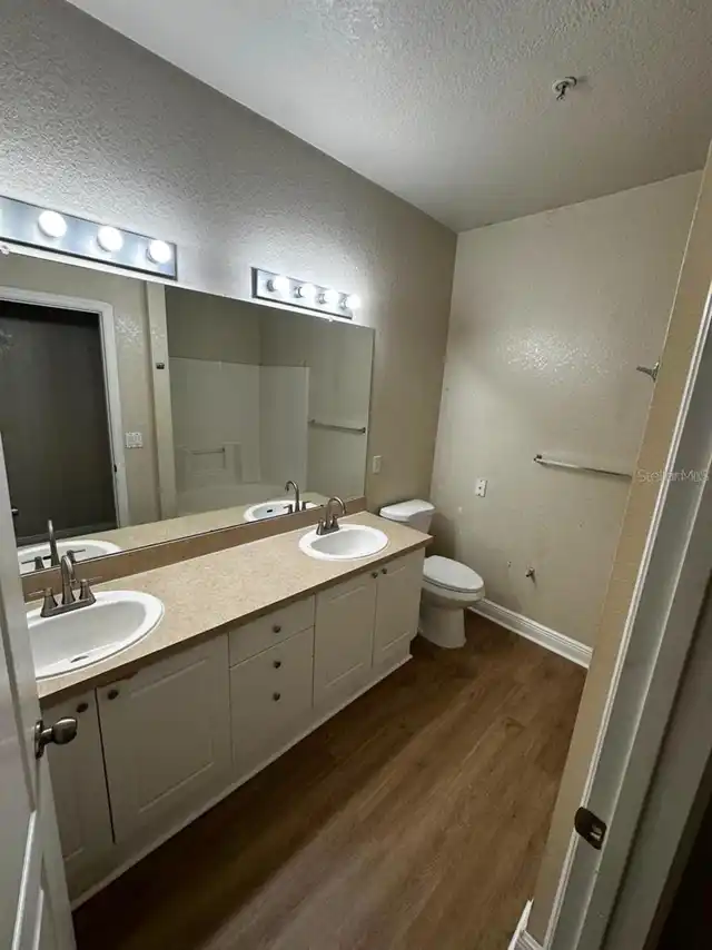 Listing Photo 14