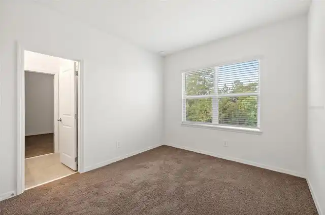 Listing Photo 33