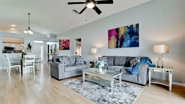 Listing Photo 10