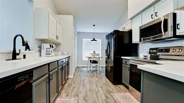 Listing Photo 13