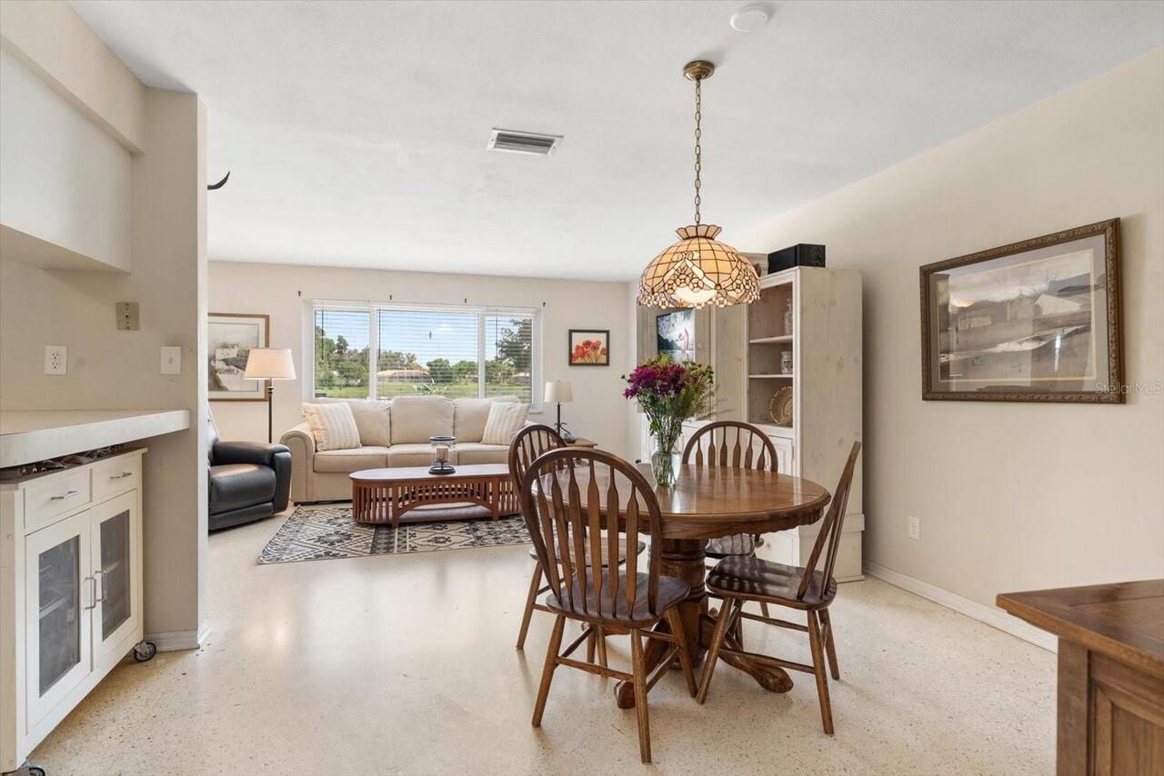 Listing Photo 9