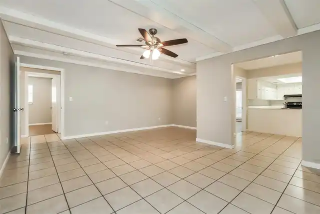 Listing Photo 7