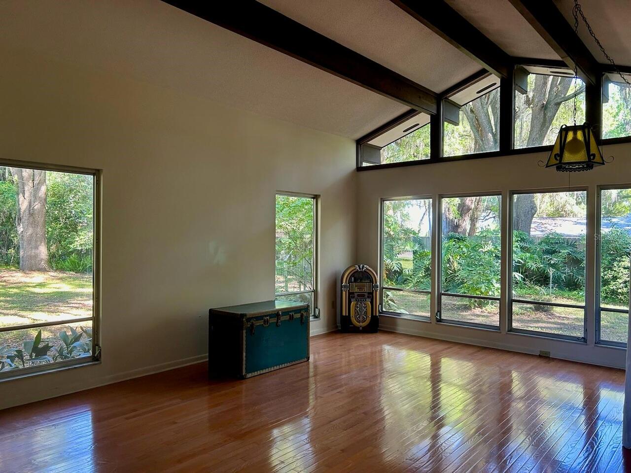 Listing Photo 21