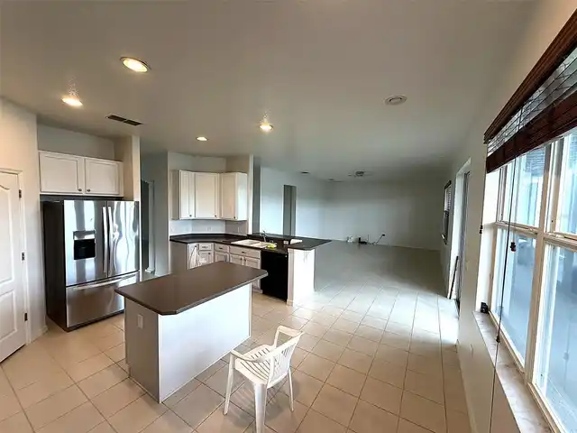 Listing Photo 6