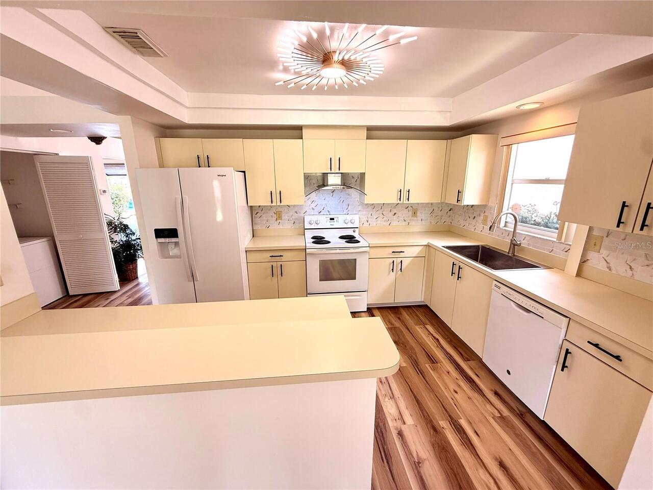 Listing Photo 29