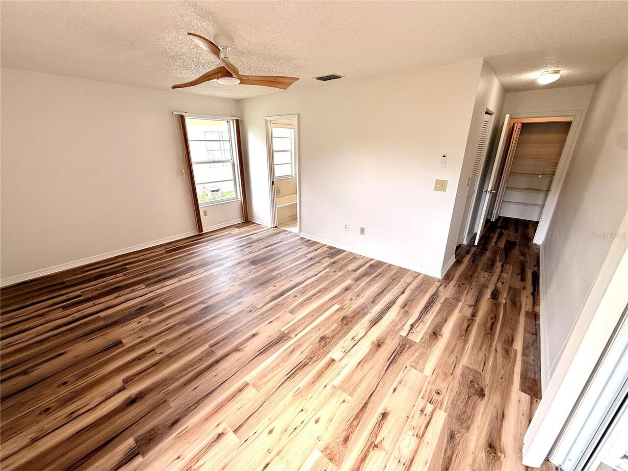 Listing Photo 43